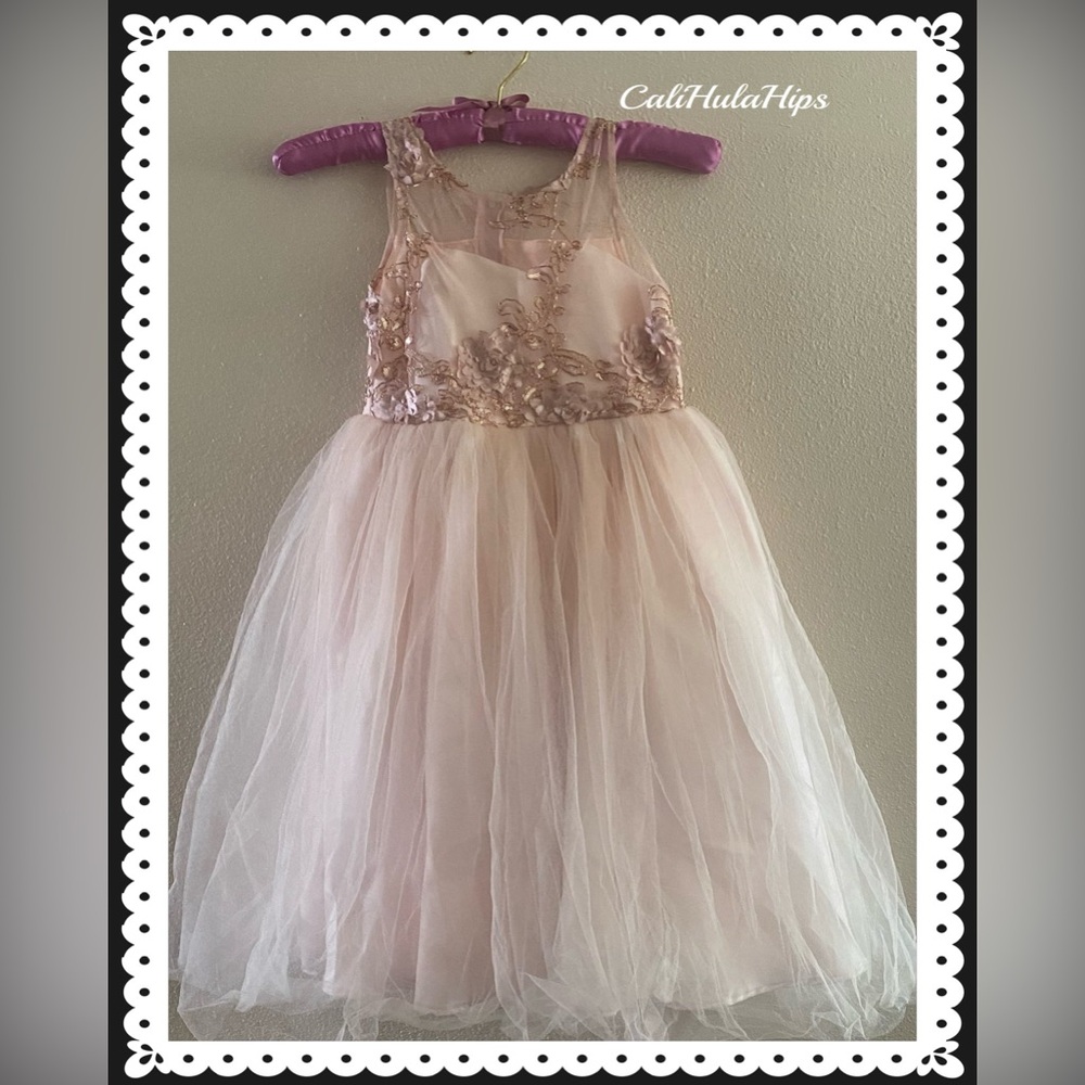 Charming Blush Pink Kids Dress with Floral Applique & Embroidery